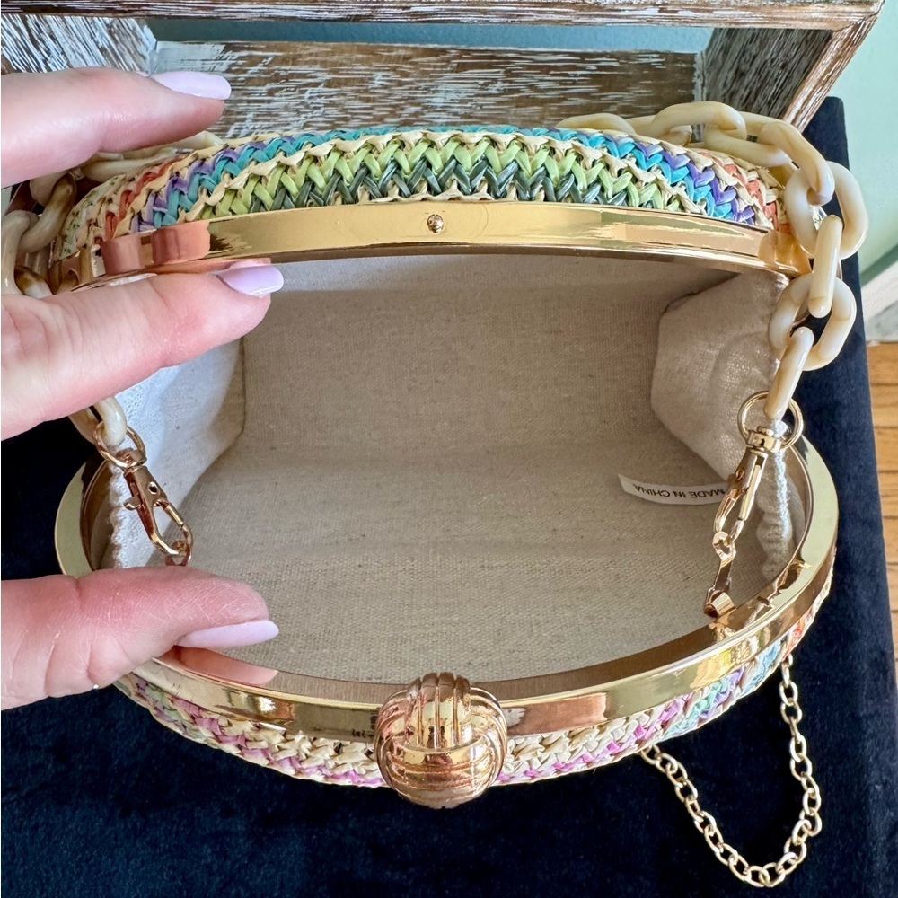 NWOT Spring bag with interchangeable long or short chains perfect for Easter - Picture 3 of 9